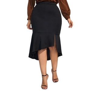 NWOT SHEIN Plus Ruffle Hem Solid Skirt High-low